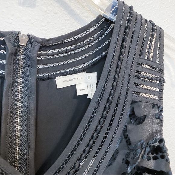 Anthro Meadow Rue Fanya Shell V Neck Tank Top XS - Picture 6 of 8